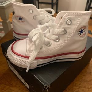 Converse chuck Taylor all star classic high tops Infant size 4
